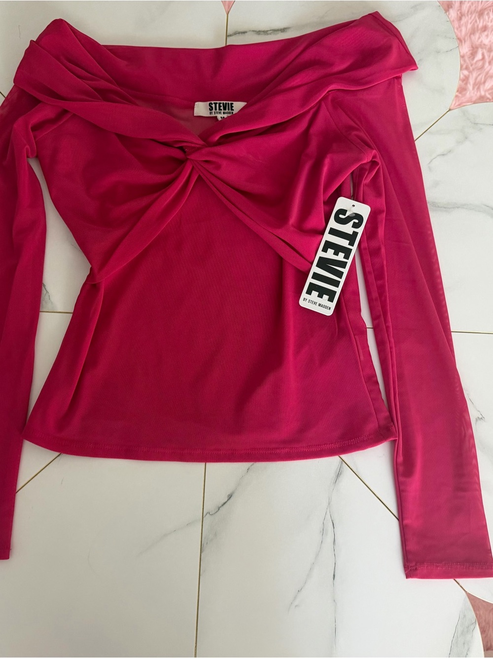 Steve Madden Fuchsia Twist-Front Off-Shoulder Long Sleeve Top